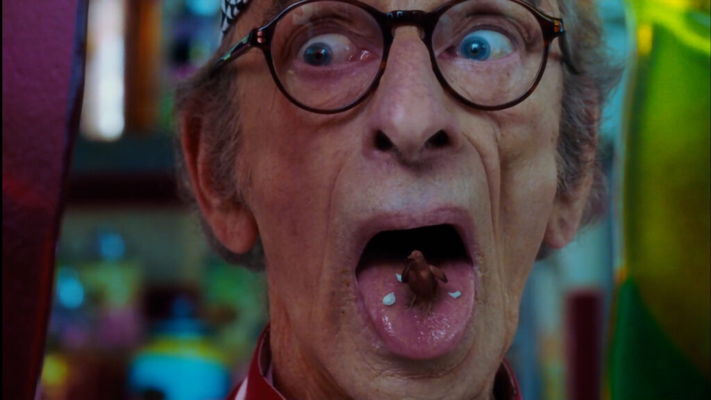 Charlie and the Chocolat factory.00_06_59_00.Still002