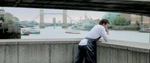 Bradley Cooper in de film Burnt na zijn shift als sterrenchef in Londen.